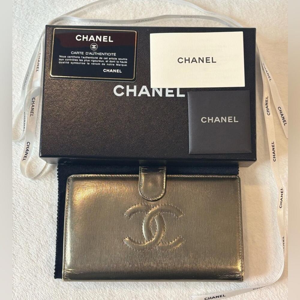 Chanel Gold Long Wallet with box